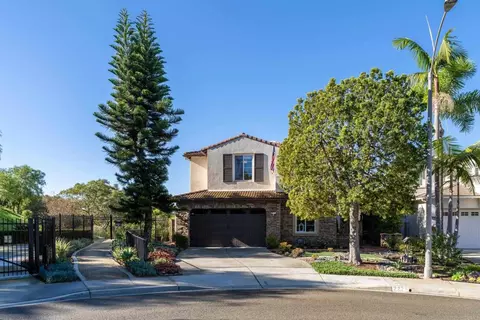 2225 David Pl, Carlsbad, CA 92008