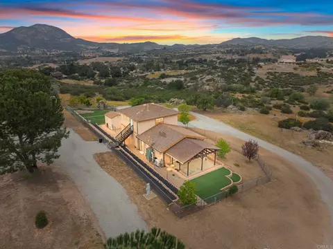 39260 Grassy Rd, Temecula, CA 92592