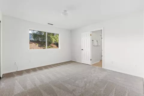 Bedroom - 1474 Via Encinos Dr, Fallbrook, CA 92028 photo 4 of 4