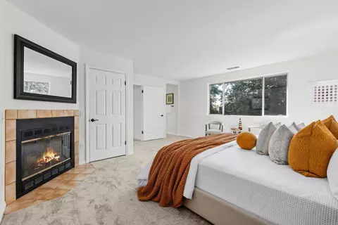 Bedroom - 1474 Via Encinos Dr, Fallbrook, CA 92028 photo 2 of 4