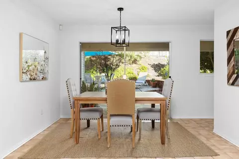 Dining - 1474 Via Encinos Dr, Fallbrook, CA 92028 photo 4 of 5