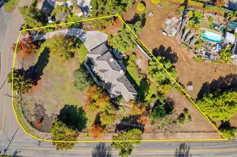 View/Area - 1474 Via Encinos Dr, Fallbrook, CA 92028 photo 6 of 8