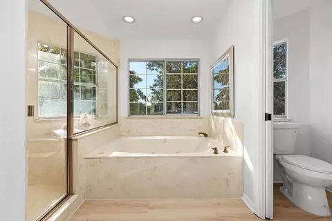 Bath - 1474 Via Encinos Dr, Fallbrook, CA 92028 photo 3 of 6