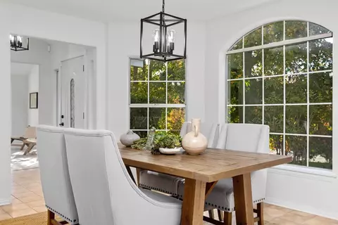 Dining - 1474 Via Encinos Dr, Fallbrook, CA 92028 photo 5 of 5
