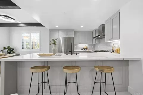 1603 San Remo Pl #105, Encinitas, CA 92024