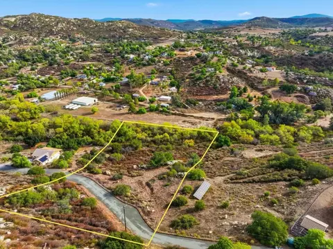 Hatfield Lane, Ramona, CA 92065