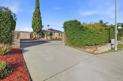 558 El Norte Pkwy, Escondido, CA 92026