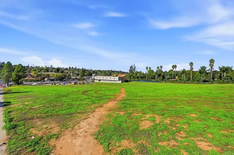 1630 S Mission Rd, Fallbrook, CA 92028 photo 5