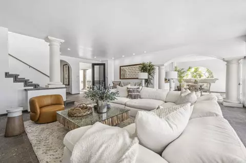 Living - 1716 Ocean, Del Mar, CA 92014 photo 3 of 4