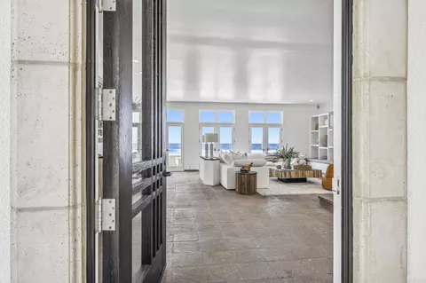 Entry Way - 1716 Ocean, Del Mar, CA 92014 photo 1 of 4