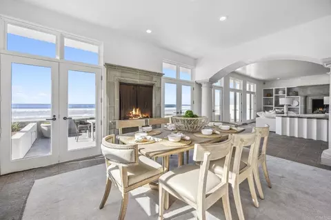 Dining - 1716 Ocean, Del Mar, CA 92014 photo 4 of 5