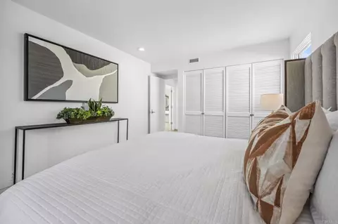 Bedroom - 1716 Ocean, Del Mar, CA 92014 photo 9 of 11