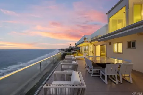 Exterior - 806 4th St, Encinitas, CA 92024 photo 4 of 6