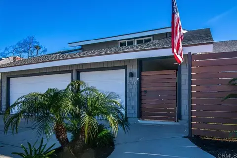 7310 Esfera St, Carlsbad, CA 92009