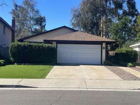 2265 Amber Ln, Escondido, CA 92026