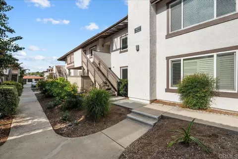 9829 Caspi Gardens Dr #6, Santee, CA 92071