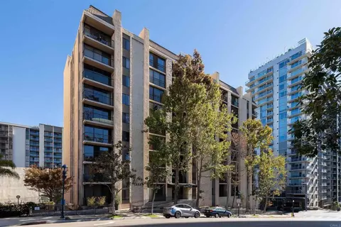 1333 8th Ave #403, San Diego, CA 92101