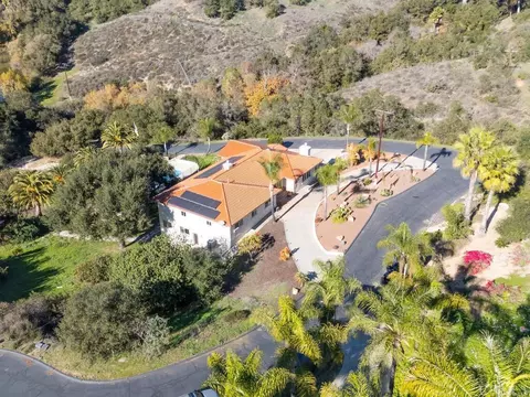 View/Area - 2230 Calle Dos Lomas, Fallbrook, CA 92028 photo 5 of 7