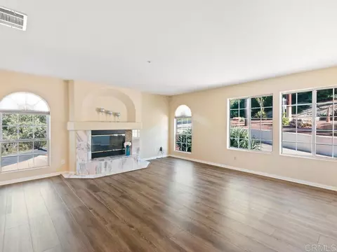 Living - 2230 Calle Dos Lomas, Fallbrook, CA 92028 photo 2 of 11