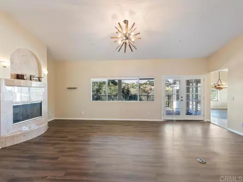 Living - 2230 Calle Dos Lomas, Fallbrook, CA 92028 photo 4 of 11