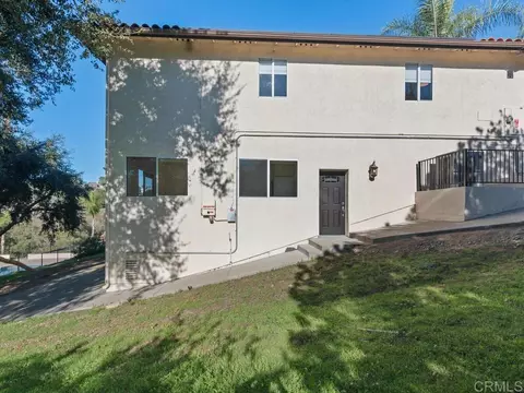 Exterior - 2230 Calle Dos Lomas, Fallbrook, CA 92028 photo 11 of 13