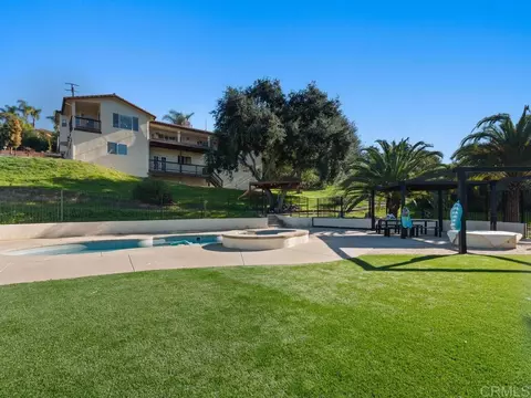 Exterior - 2230 Calle Dos Lomas, Fallbrook, CA 92028 photo 10 of 13