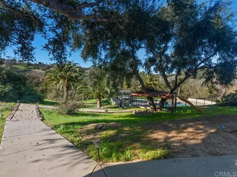 Exterior - 2230 Calle Dos Lomas, Fallbrook, CA 92028 photo 4 of 13