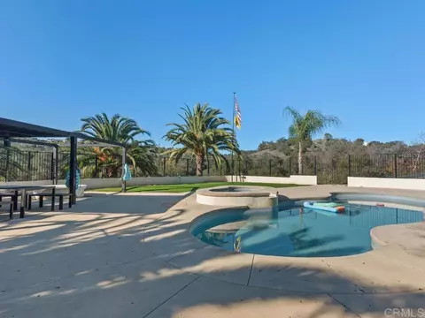 Exterior - 2230 Calle Dos Lomas, Fallbrook, CA 92028 photo 6 of 13