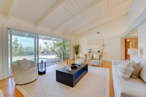 8140 Cinnabar Dr, La Mesa, CA 91941