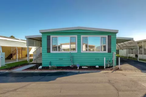 2280 E Valley Pkwy #79, Escondido, CA 92027