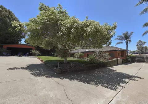 Exterior - 215 N Vulcan Dr, Encinitas, CA 92024 photo 16 of 21