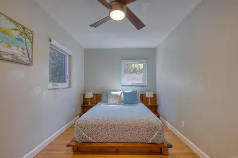 Bedroom - 215 N Vulcan Dr, Encinitas, CA 92024 photo 5 of 5