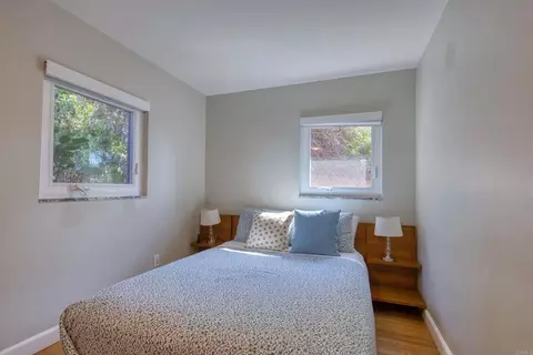 Bedroom - 215 N Vulcan Dr, Encinitas, CA 92024 photo 3 of 5