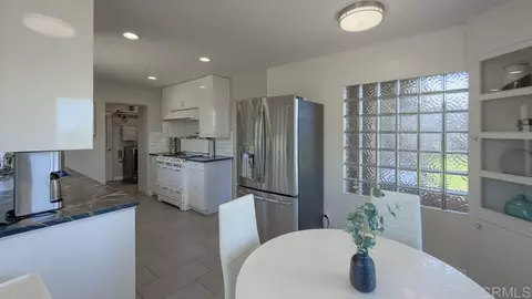 Dining - 215 N Vulcan Dr, Encinitas, CA 92024 photo 8 of 8