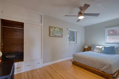 Bedroom - 215 N Vulcan Dr, Encinitas, CA 92024 photo 4 of 5