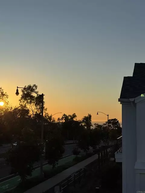 1105 Catania Ct #201, Encinitas, CA 92024