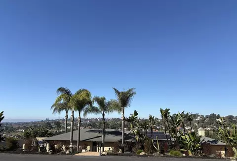 2303 Snead Dr, Oceanside, CA 92056