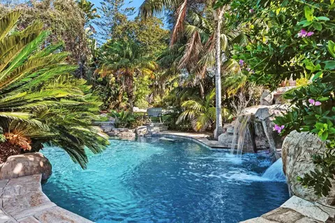 828 Hygeia Ave, Encinitas, CA 92024