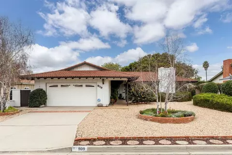909 San Pablo Dr, San Marcos, CA 92078