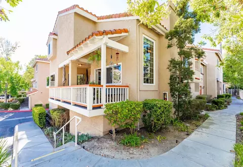 7758 Caminito Monarca #101, Carlsbad, CA 92009