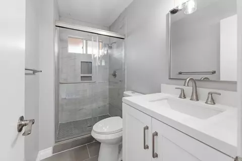 Bath - 831 E 3rd Ave #8, Escondido, CA 92025 photo 3 of 4