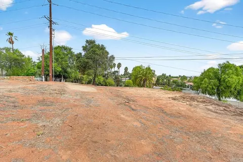 2147 Sunset Dr, Escondido, CA 92025 photo 17