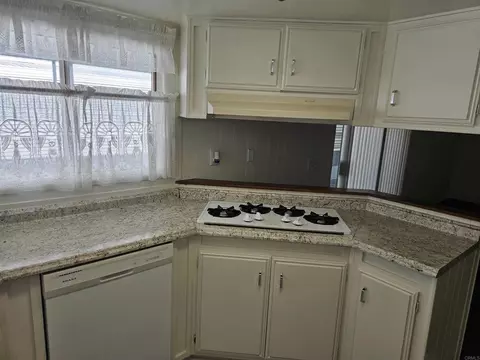 1010 E Bobier Dr #174, Vista, CA 92084 photo 4
