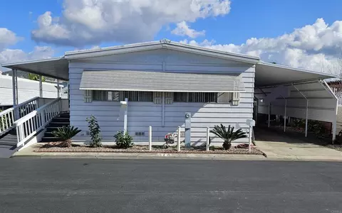 1010 E Bobier Dr #174, Vista, CA 92084