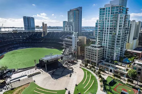 325 7th Ave #1001, San Diego, CA 92101