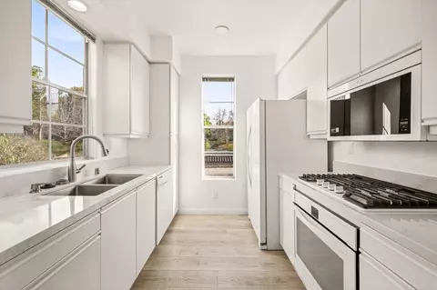 3529 Caminito El Rincon #316, San Diego, CA 92130