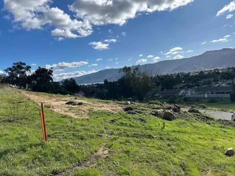 4 Lash Ave, Lake Elsinore, CA 92530