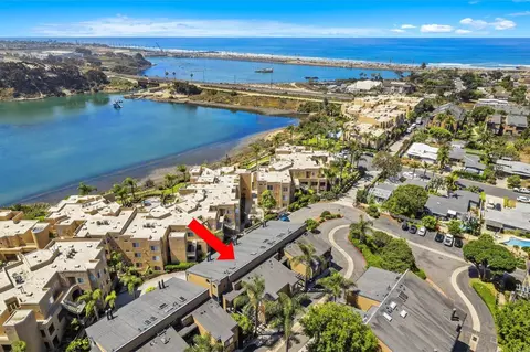 801 Kalpati Cir #B, Carlsbad, CA 92008
