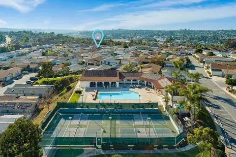 634 Via Santa Cruz, Vista, CA 92081