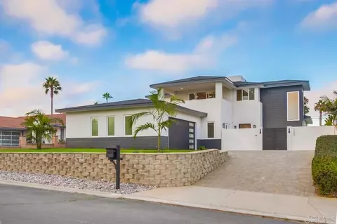 5380 Los Robles Dr, Carlsbad, CA 92008